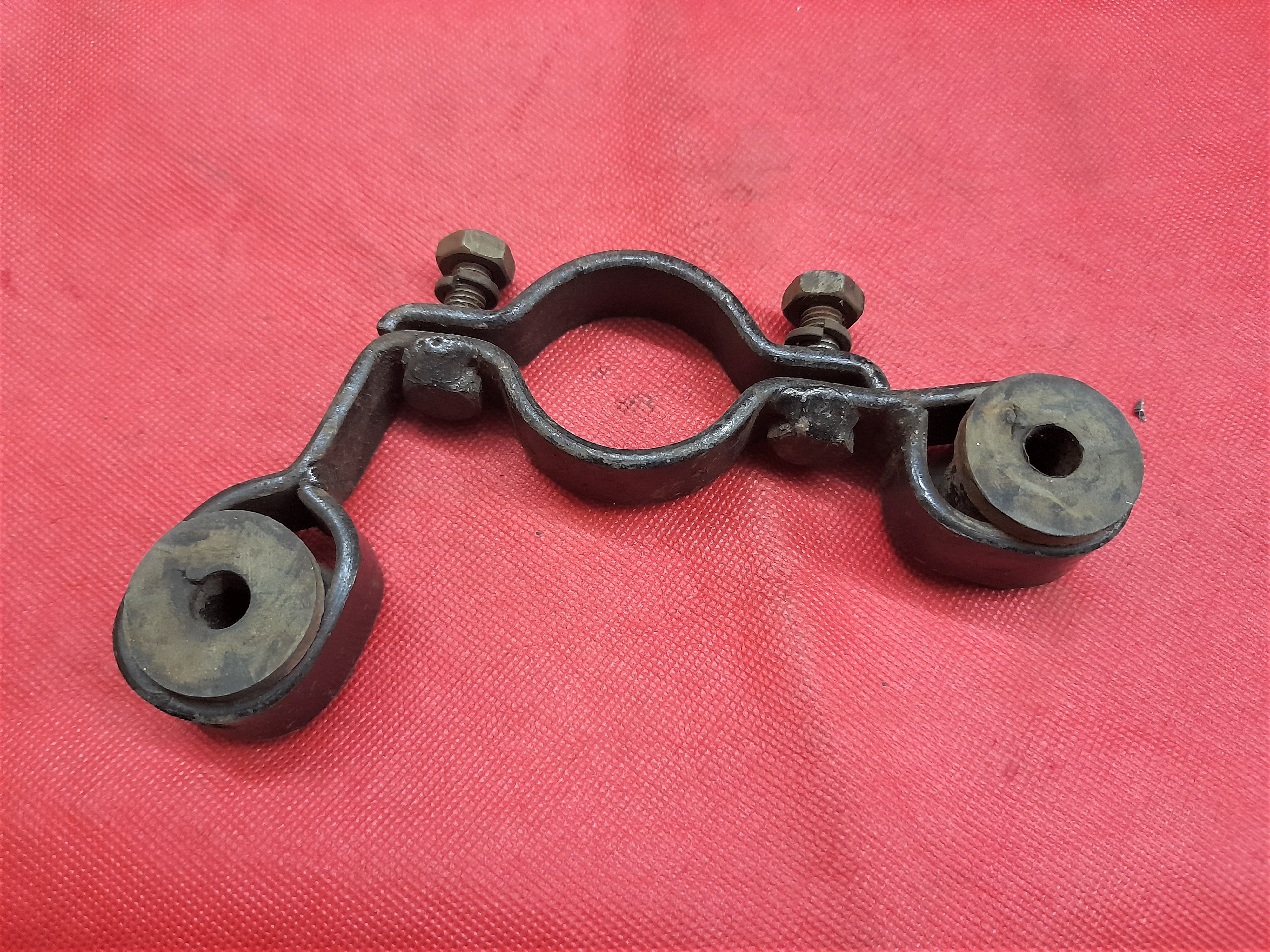 Auspuffhalter Wartburg 311 IFA F9 P70 F8