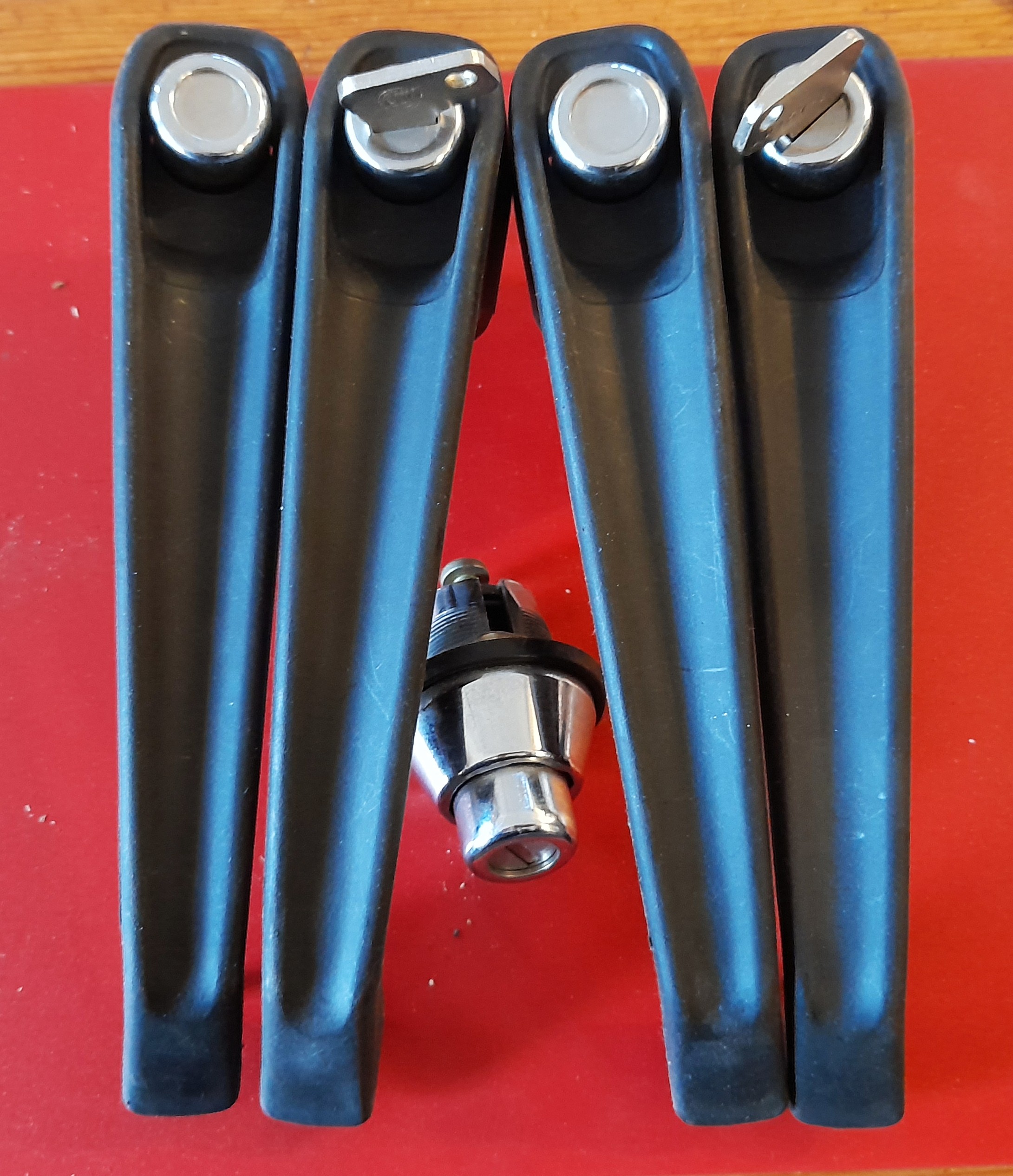 1 Satz Türgriffe Türgriff Türaußengriff gleichschließend Wartburg 353