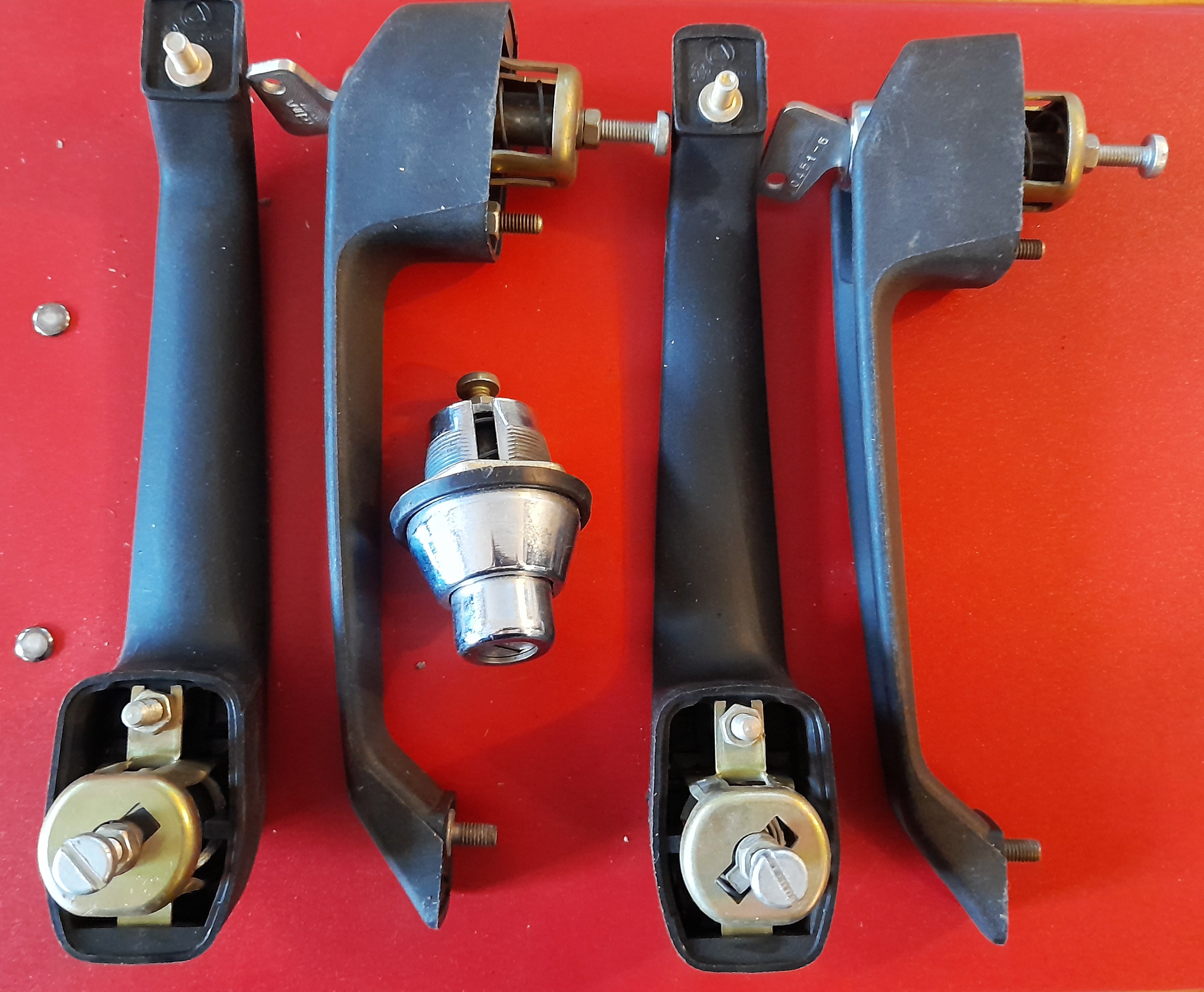 1 Satz Türgriffe Türgriff Türaußengriff gleichschließend Wartburg 353