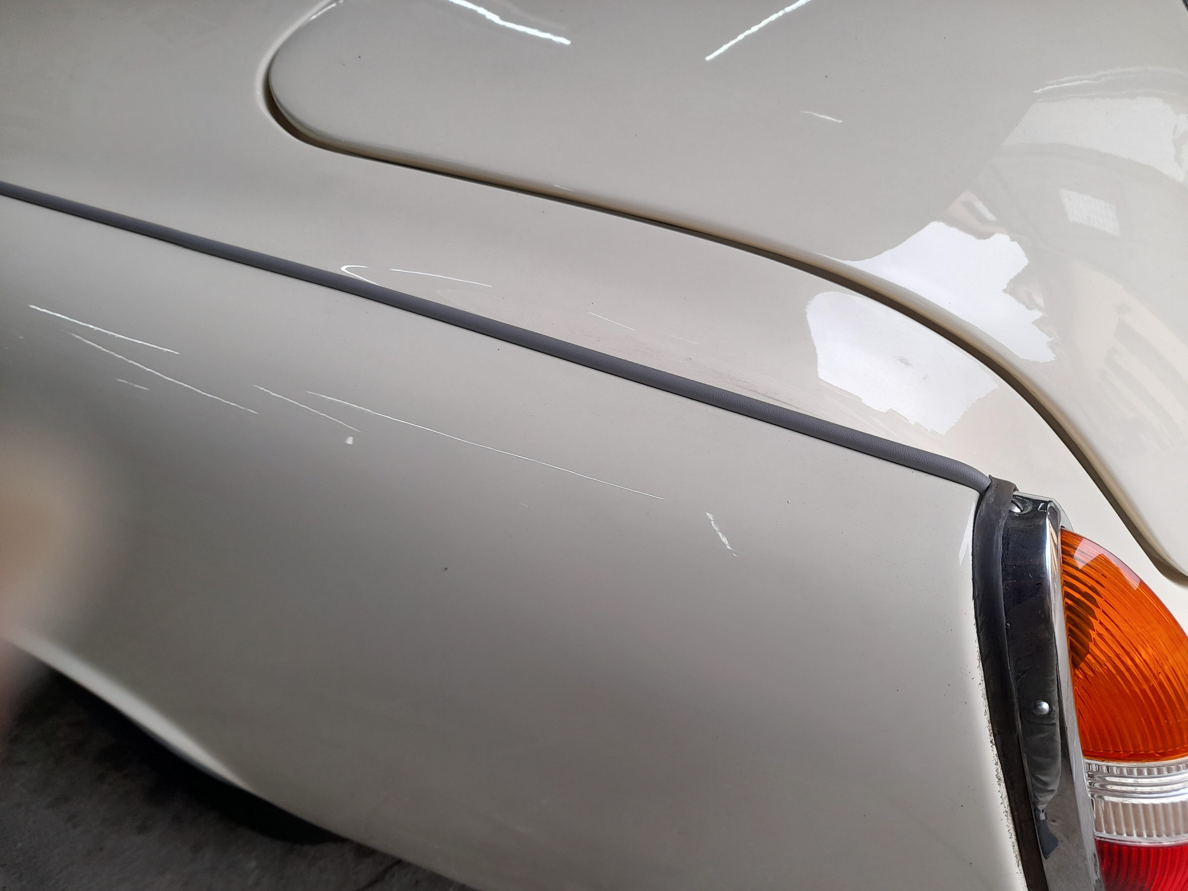 Keder Kotflügel grau Wartburg 311 312 Coupe / Cabrio ; HT , 313