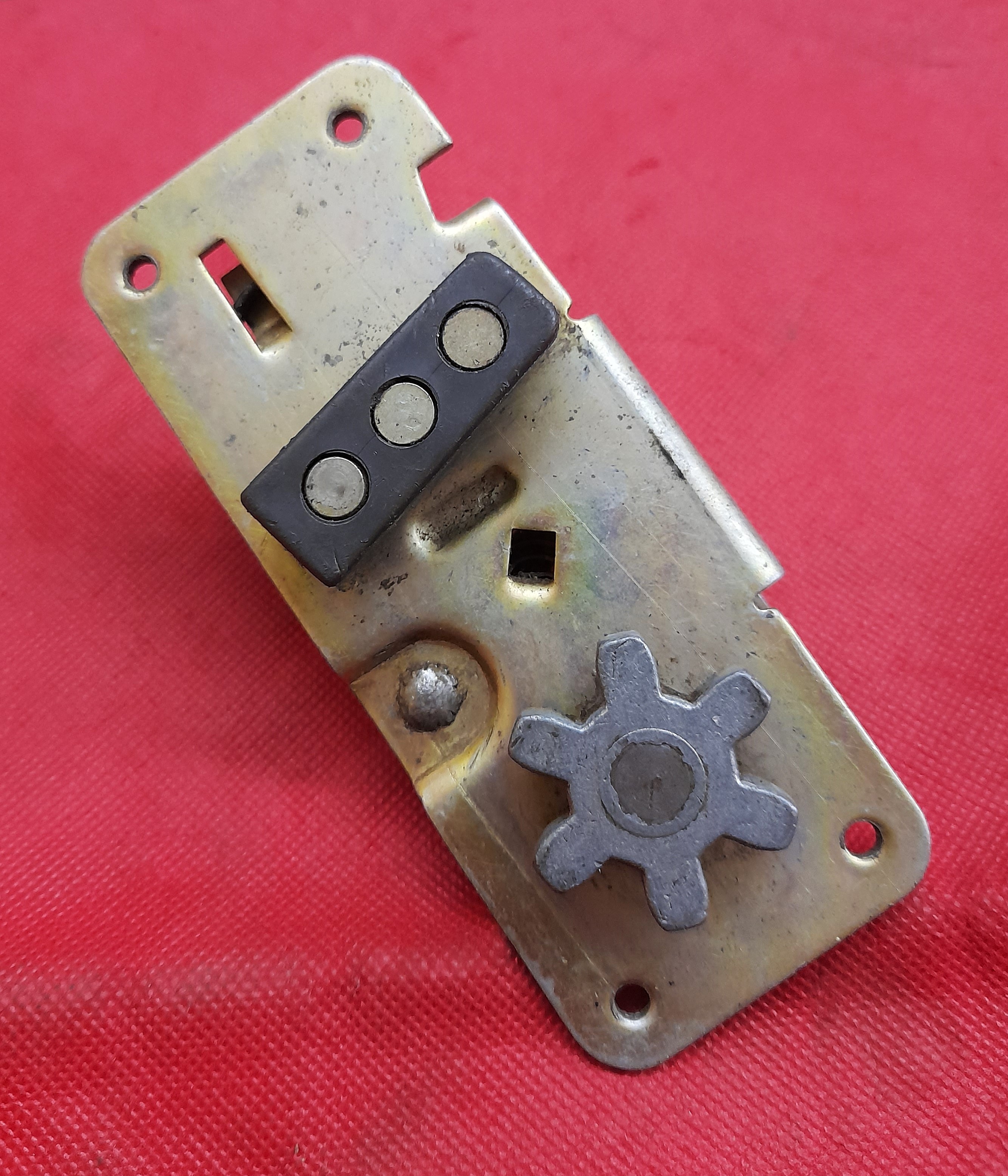 Türschloß, Schloß vorne links Barkas B1000