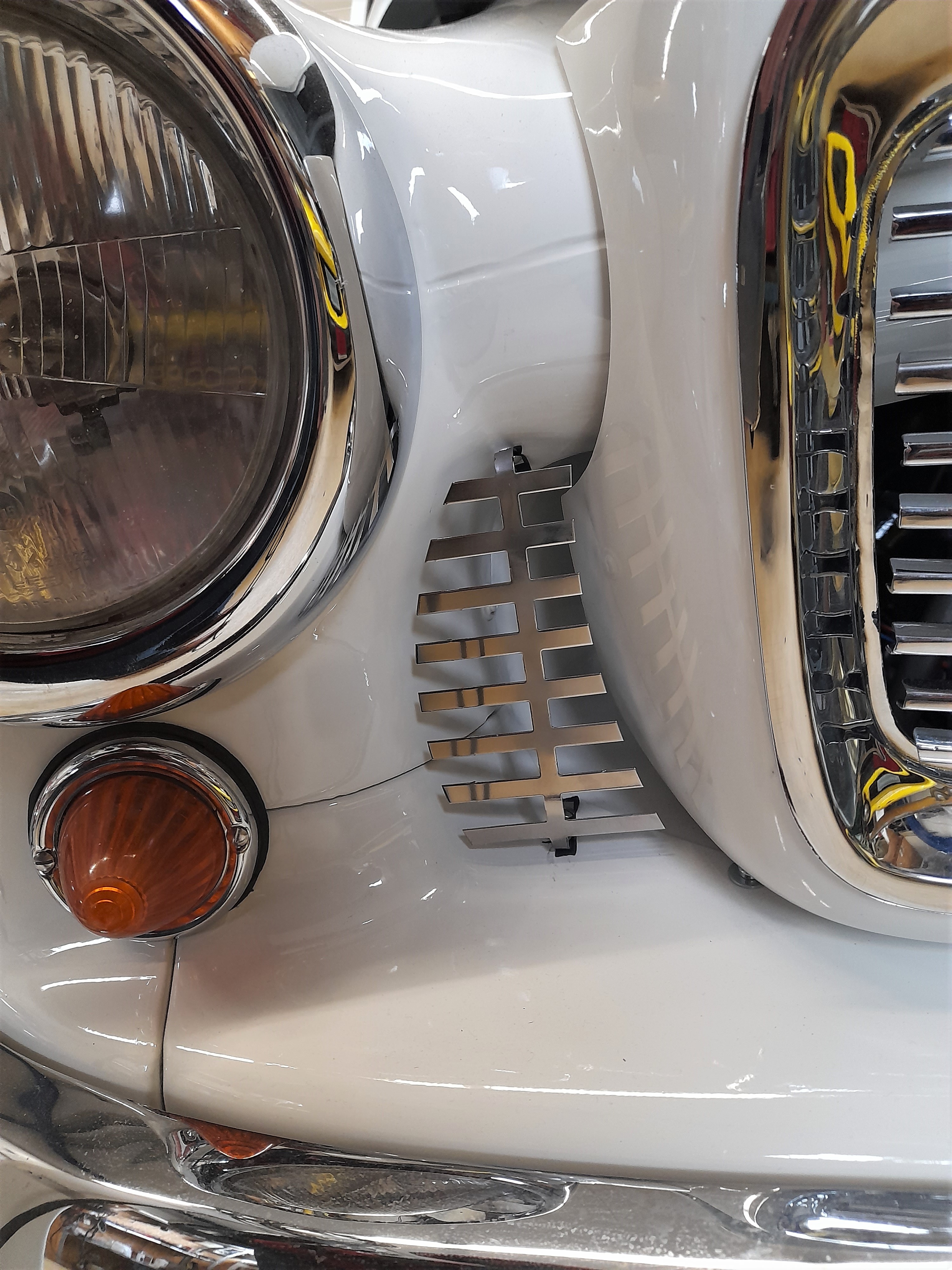 Ziergitter Kühlergrill "Tannenbaum" Wartburg 300 HT