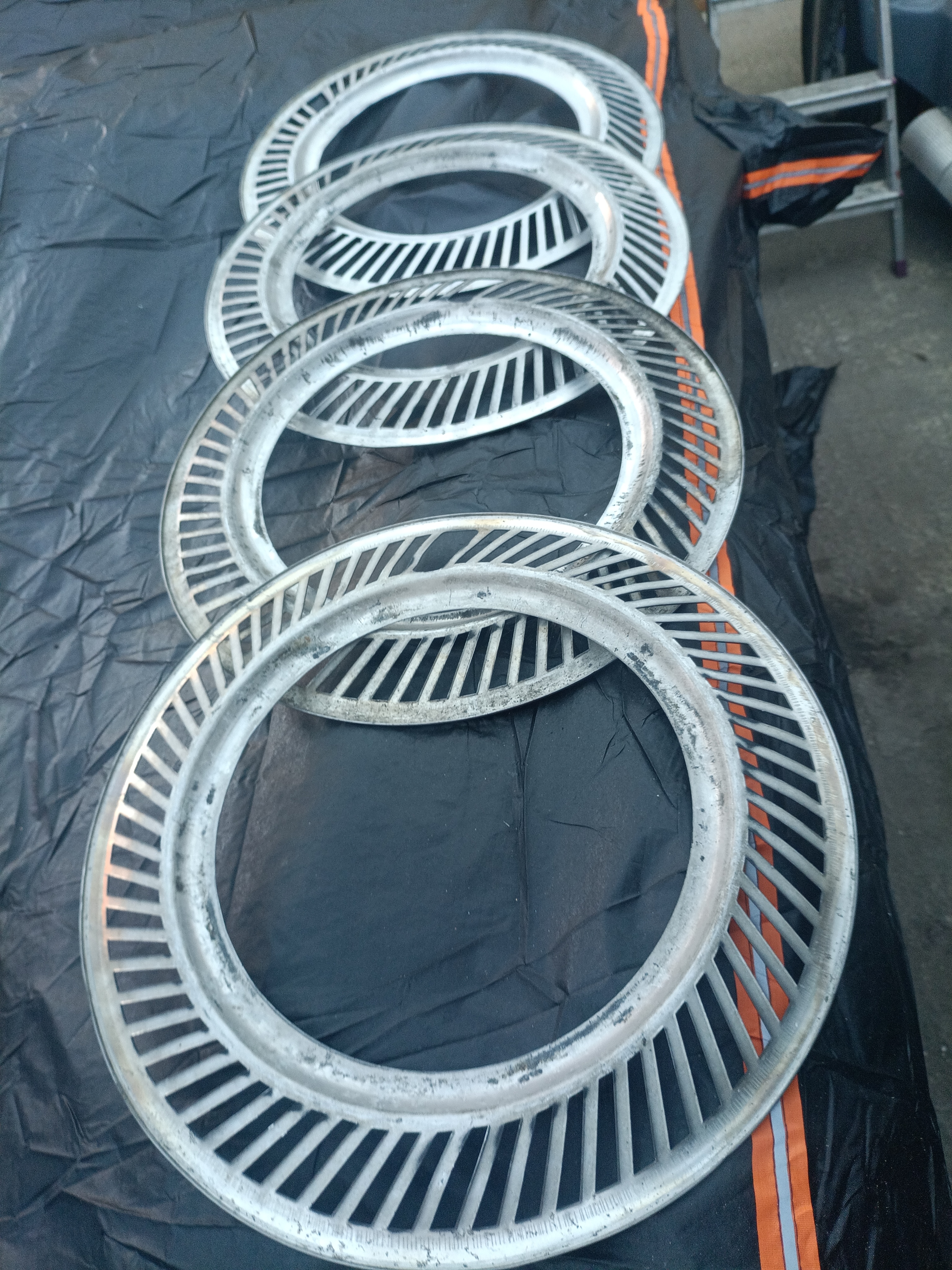 Radzierringe Felgenzierringe 15`` Wartburg  311 313 IFA F9