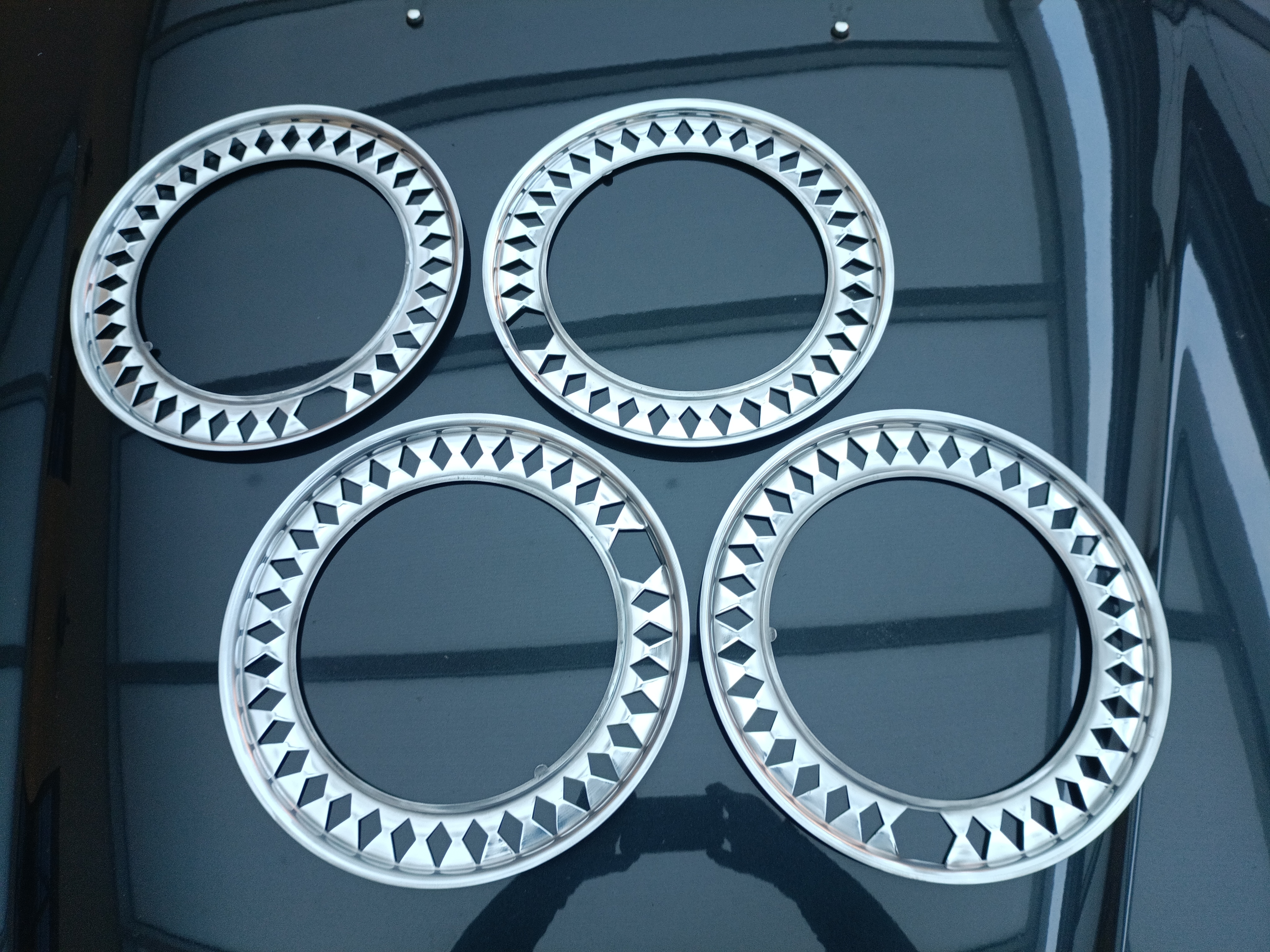 Radzierringe Felgenzierringe 13`` Wartburg 312 353  Trabant