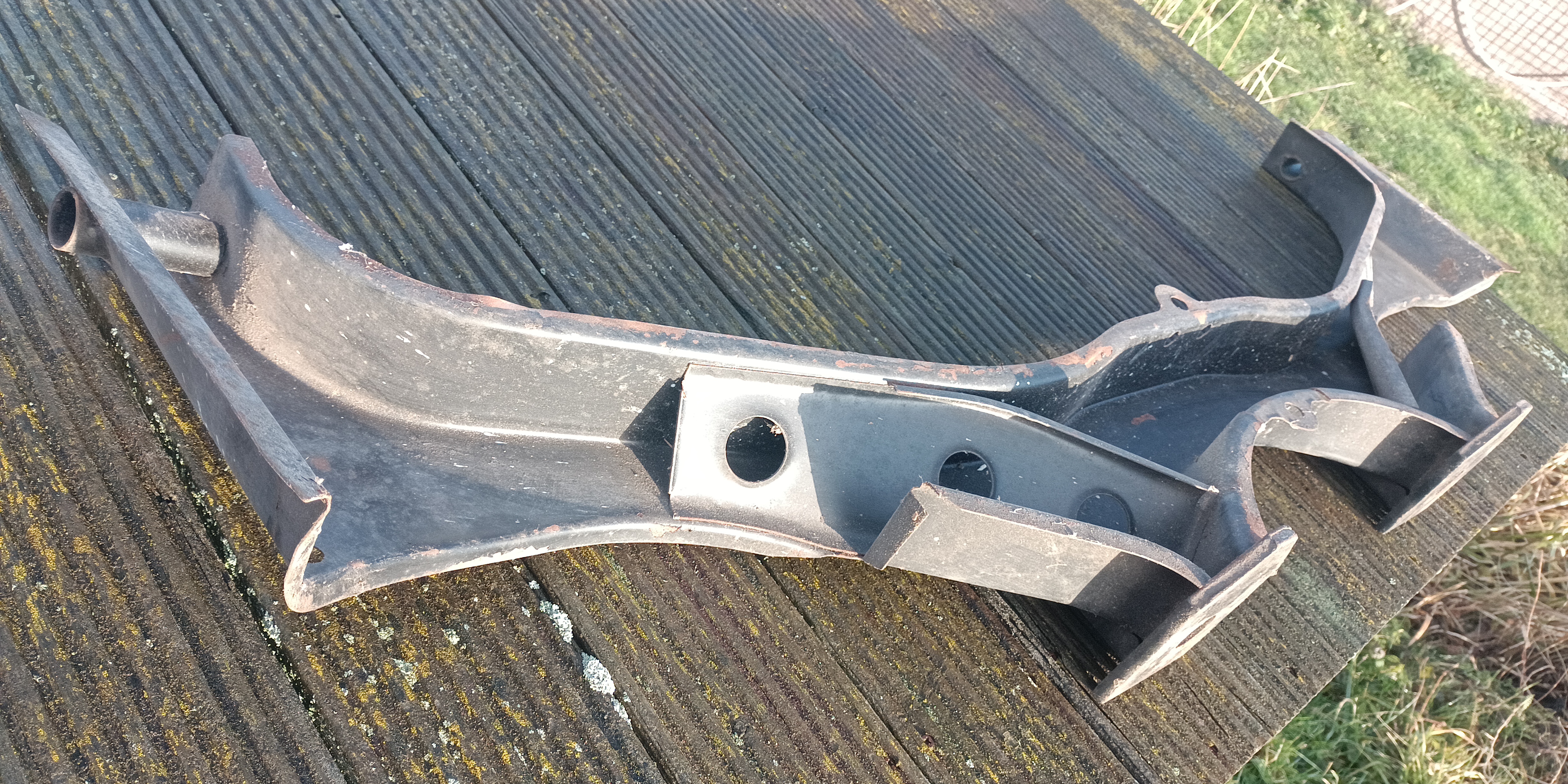 "Geweih " Querträger Einschweißbleche Trägergruppe  Reparaturbleche Blech Trabant 601