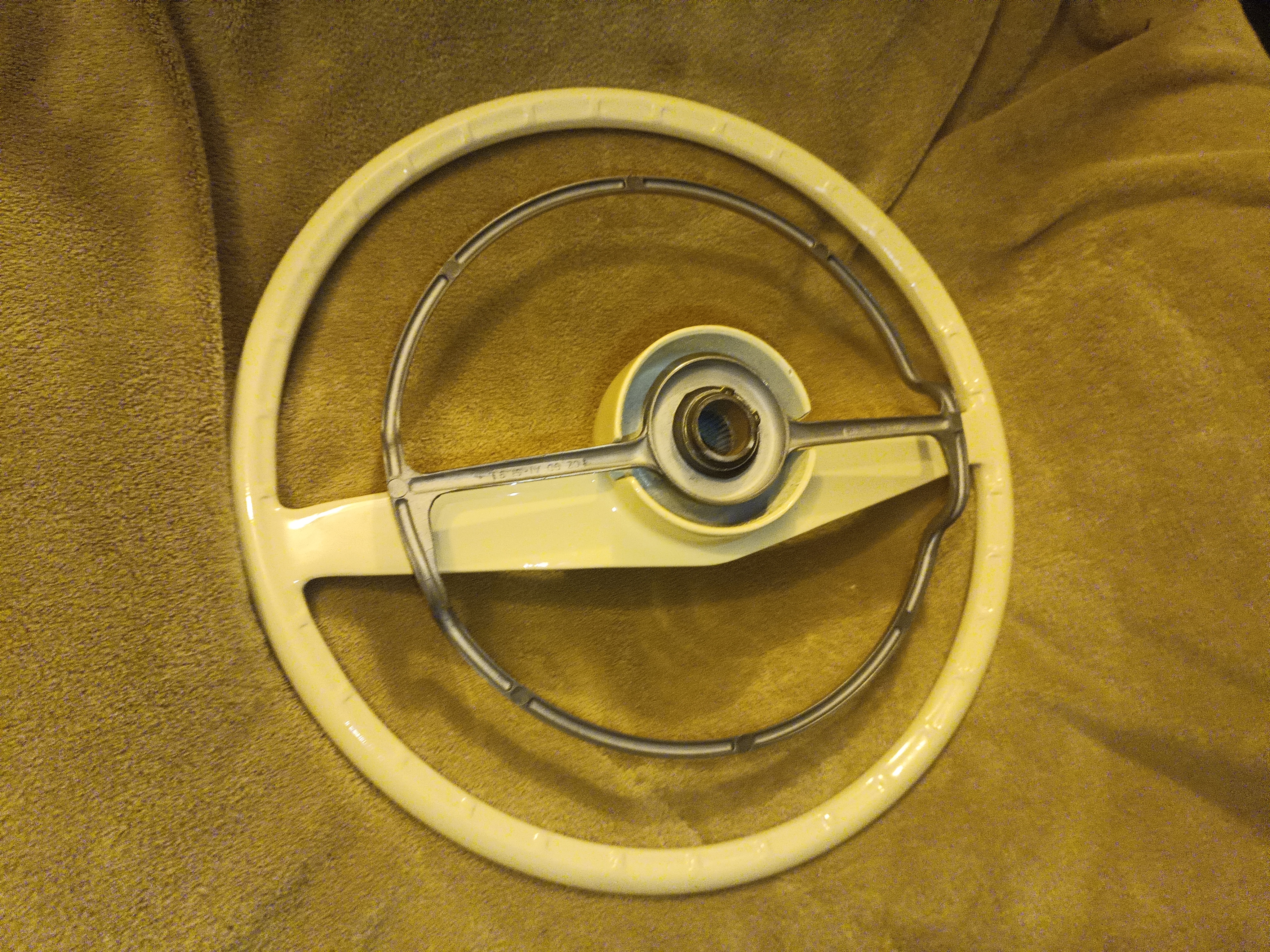 Lenkrad mit Hupenring Wartburg 311 , IFA F9 , Barkas B1000