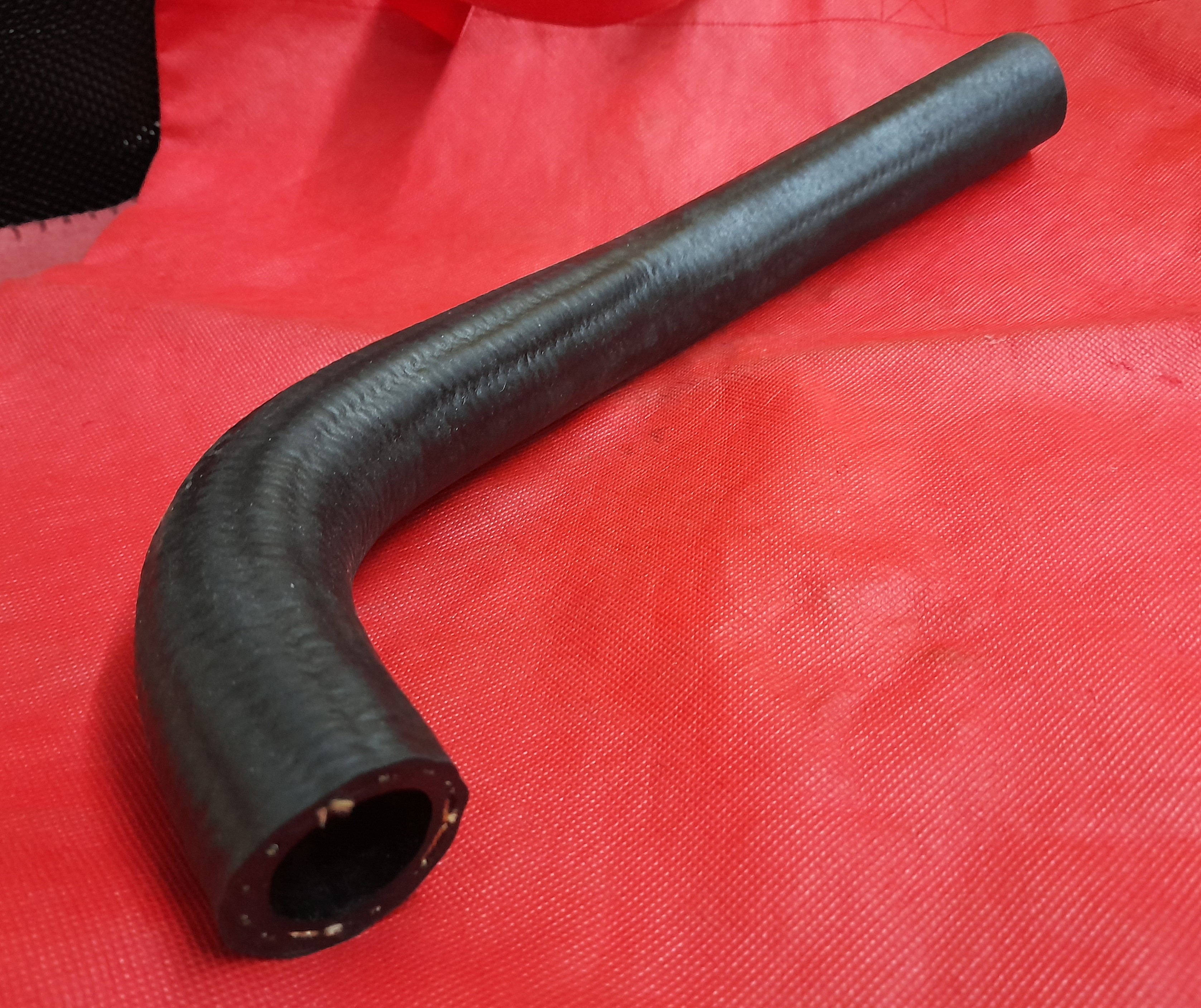 Kühlerschlauch unten , Kühlwasserschlauch Formschlauch Wartburg 353 Frontkühler