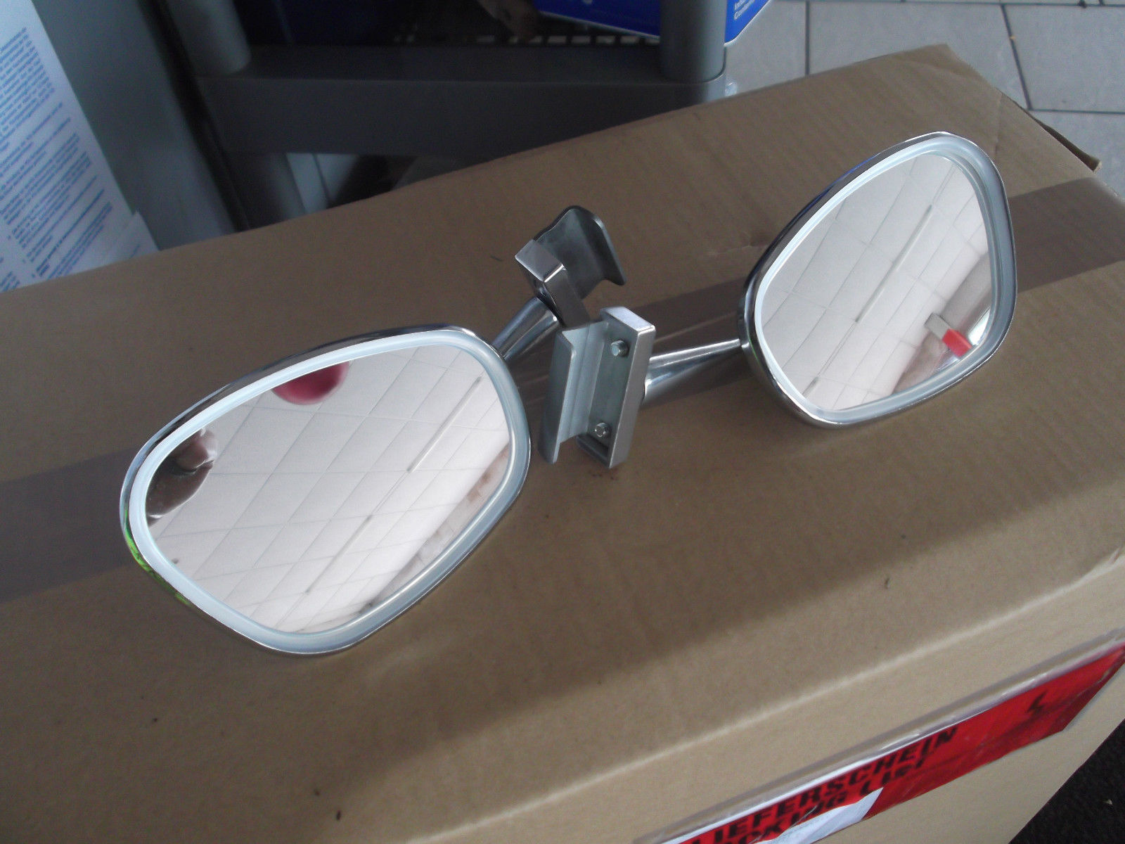 Nierenspiegel Klemmspiegel Außenspiegel Chrom Wartburg , Trabant , IFA