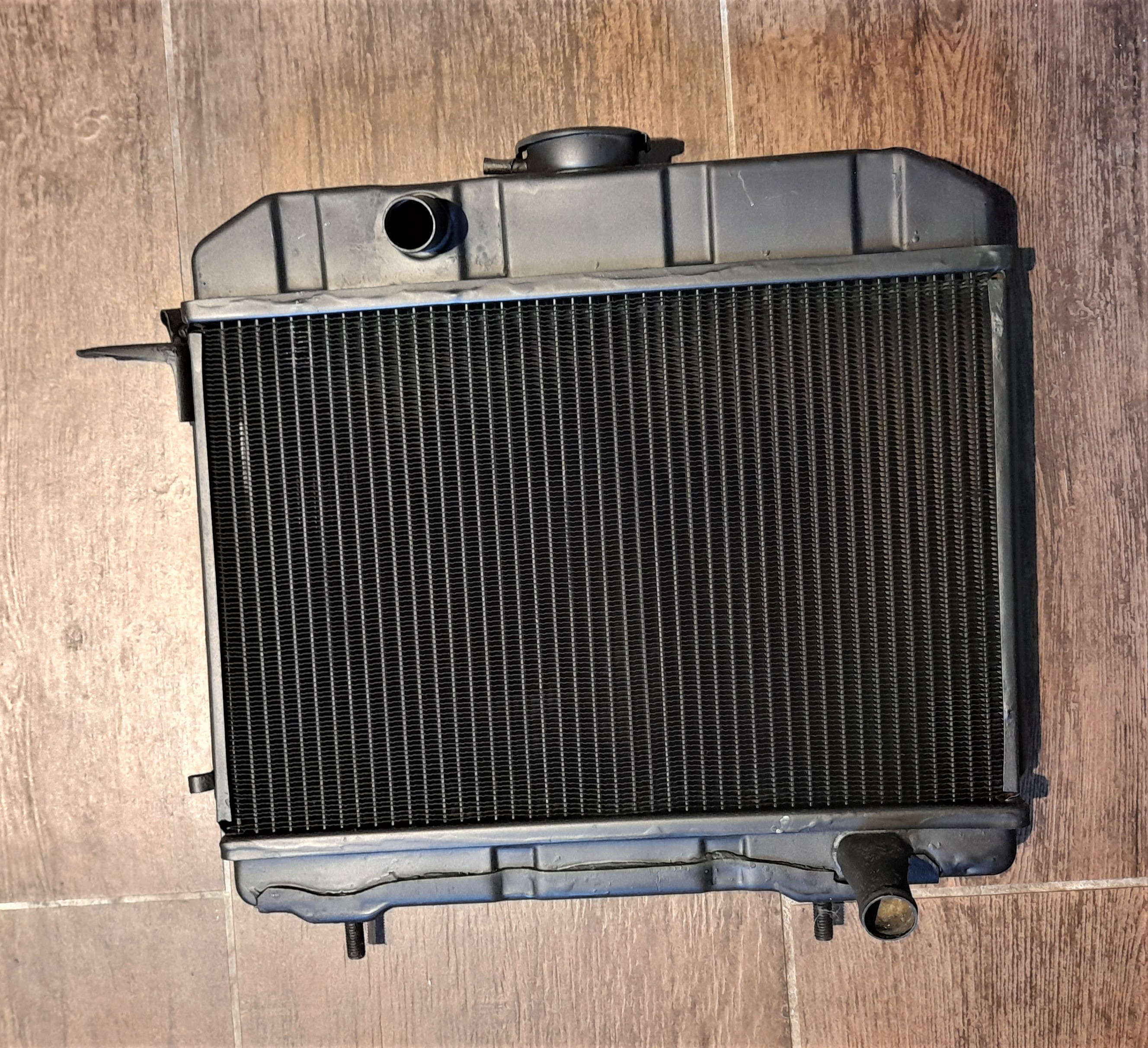 Kühler , Wasserkühler Wartburg 311 1000 verstärkt