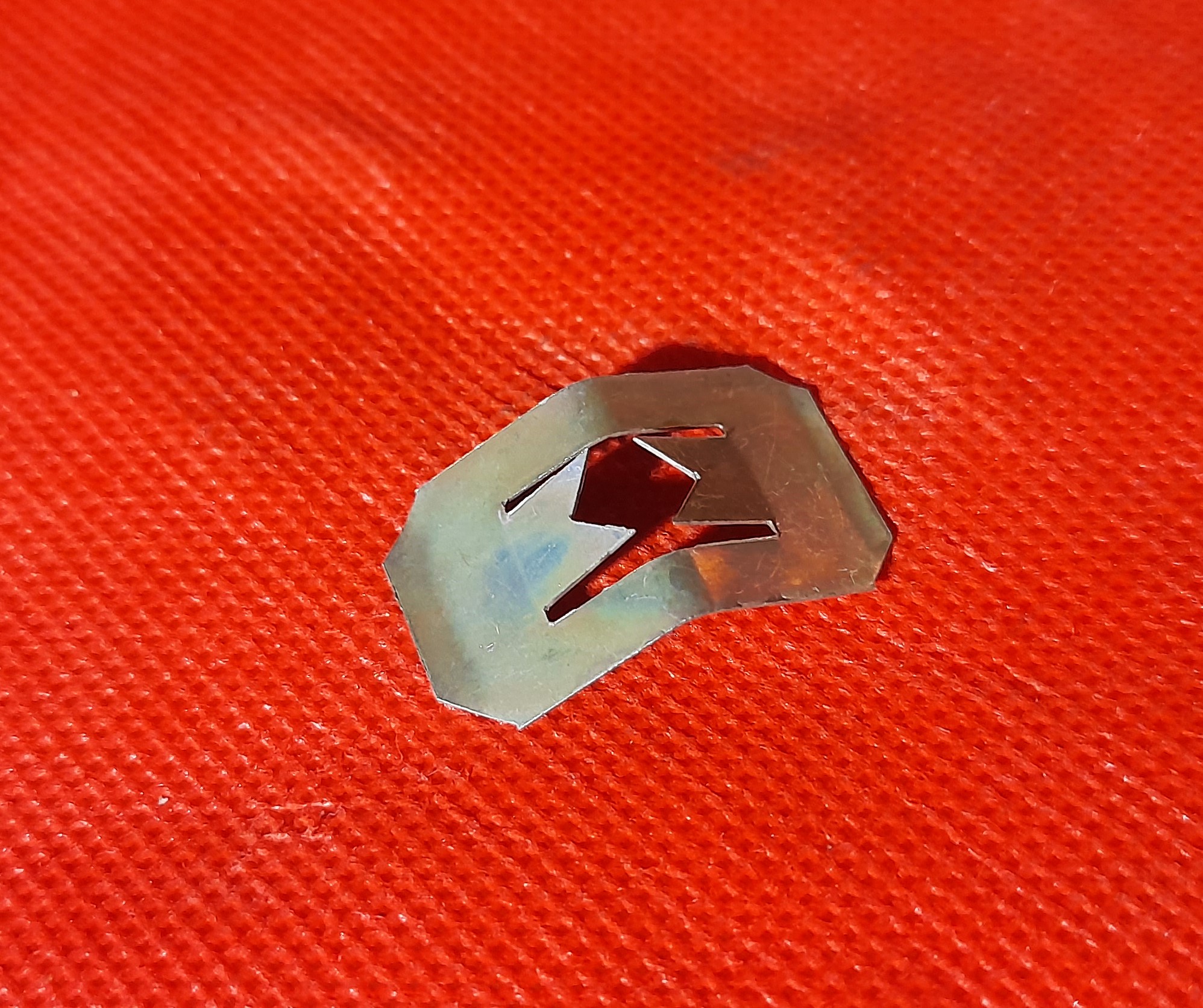 Halteklemme Scheibenwaschdüse Trabant Wartbrg IFA