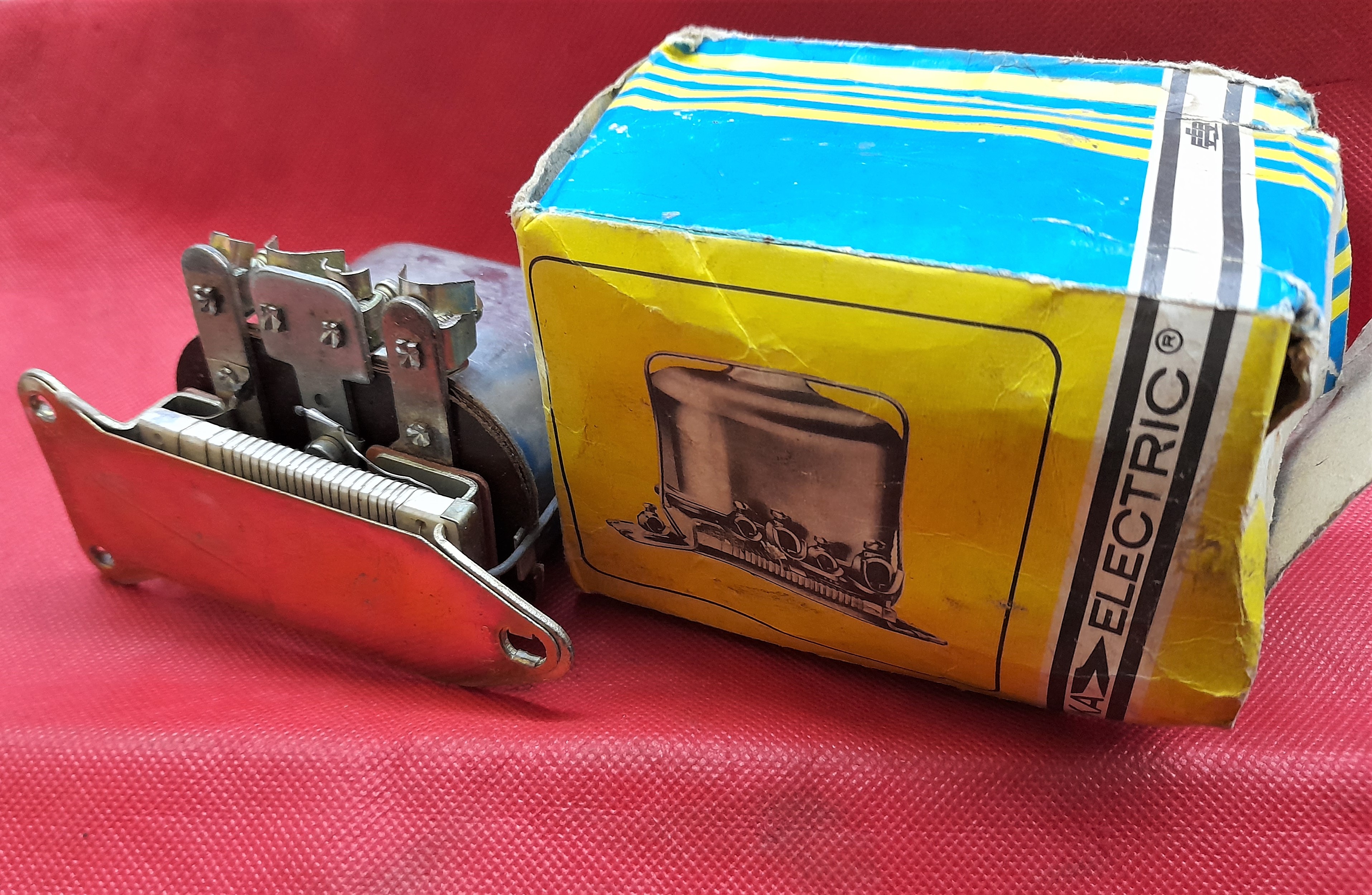 Regler Lichtmaschine Laderegler 12V 220W Wartburg Barkas IFA EMW Trabant