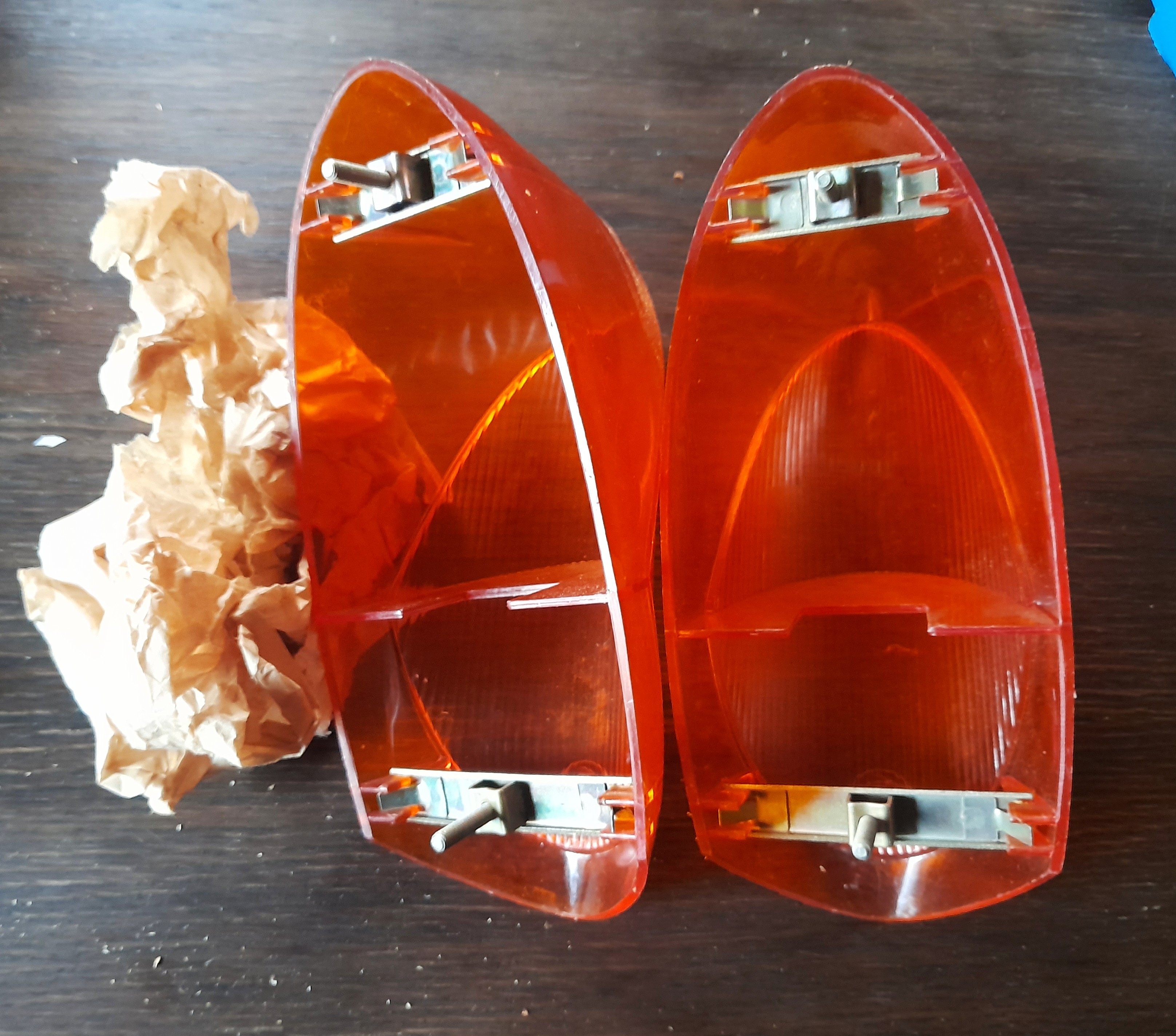 Rücklichtkappen Rücklicht Rückleuchte Trabant 500 600