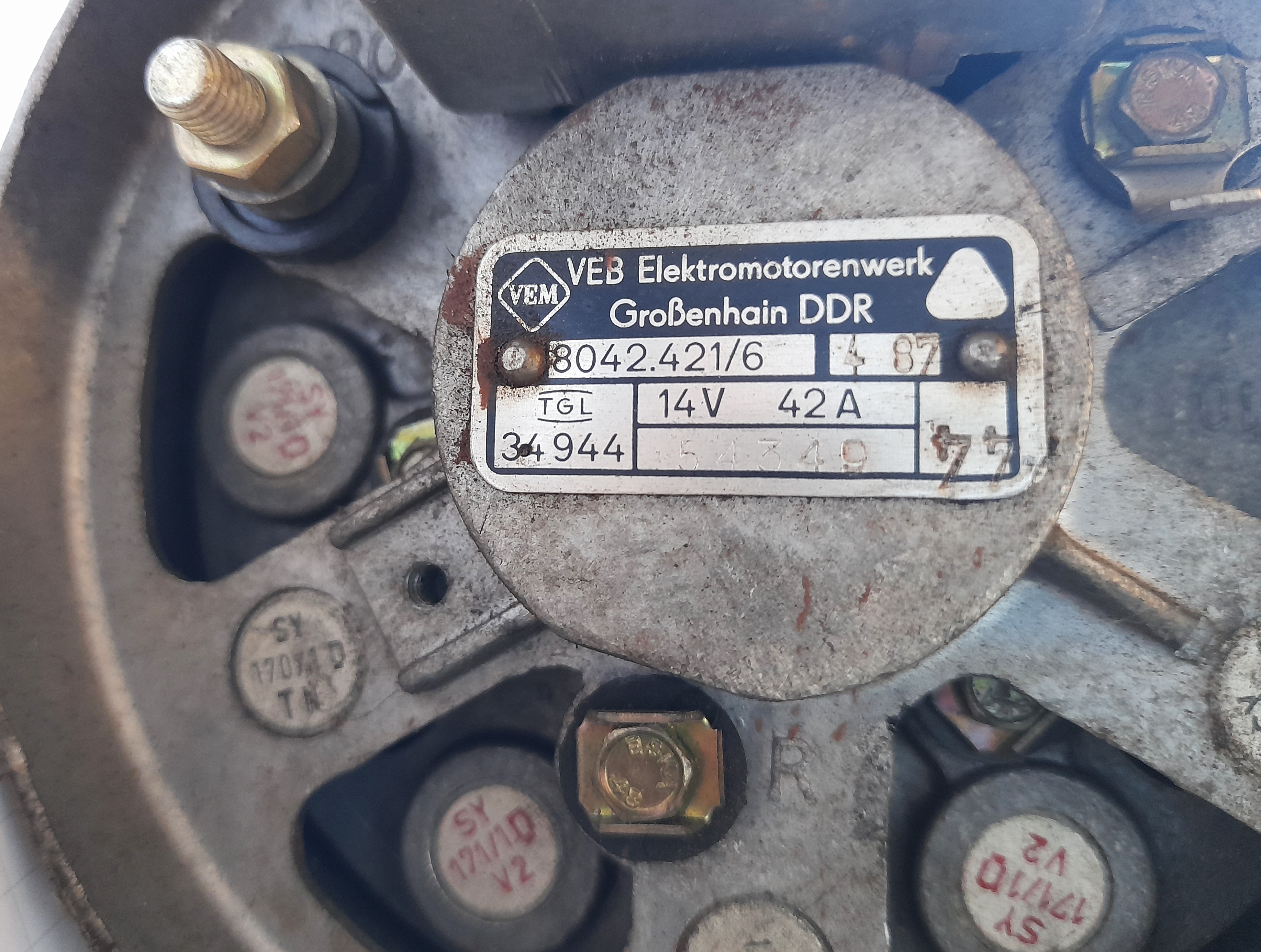 Drehstromlichtmaschine 14V / 42A Trabant 601