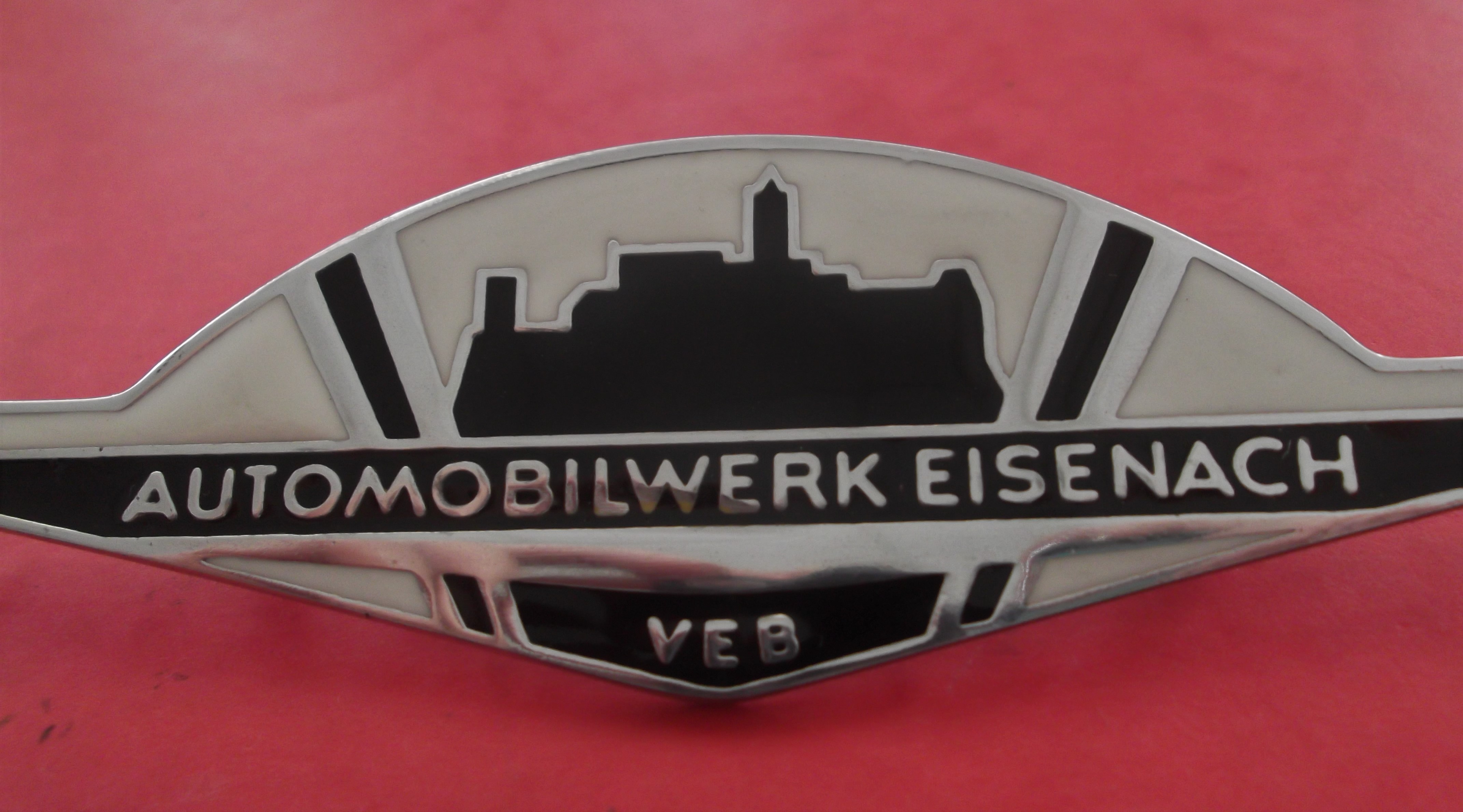 Emblem schwarz weiß Wartburg 311 312  353 Oldtmer