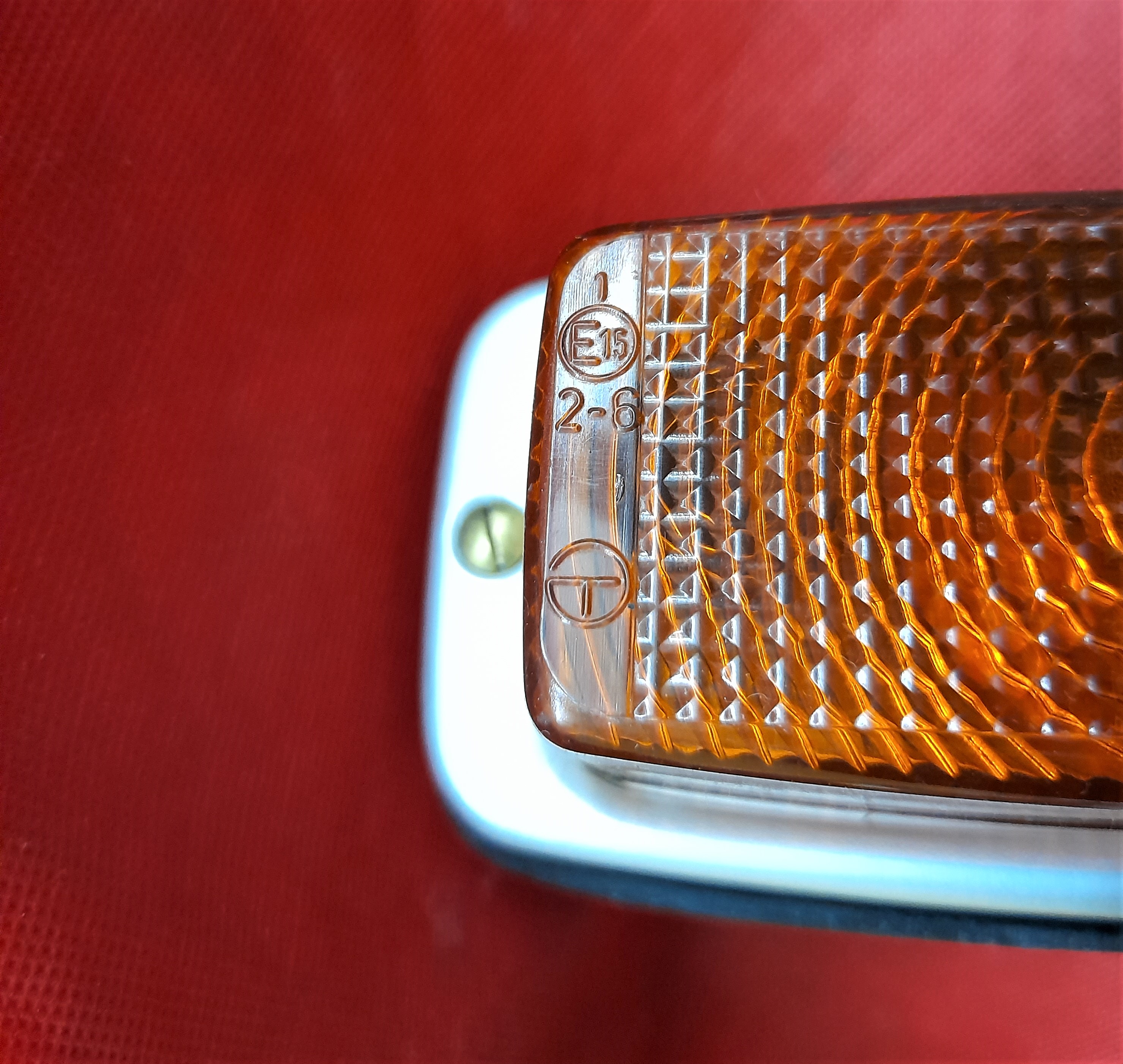 Blinkleuchte mit Alublende Blinker Robur S4000 H6 IFA H3A