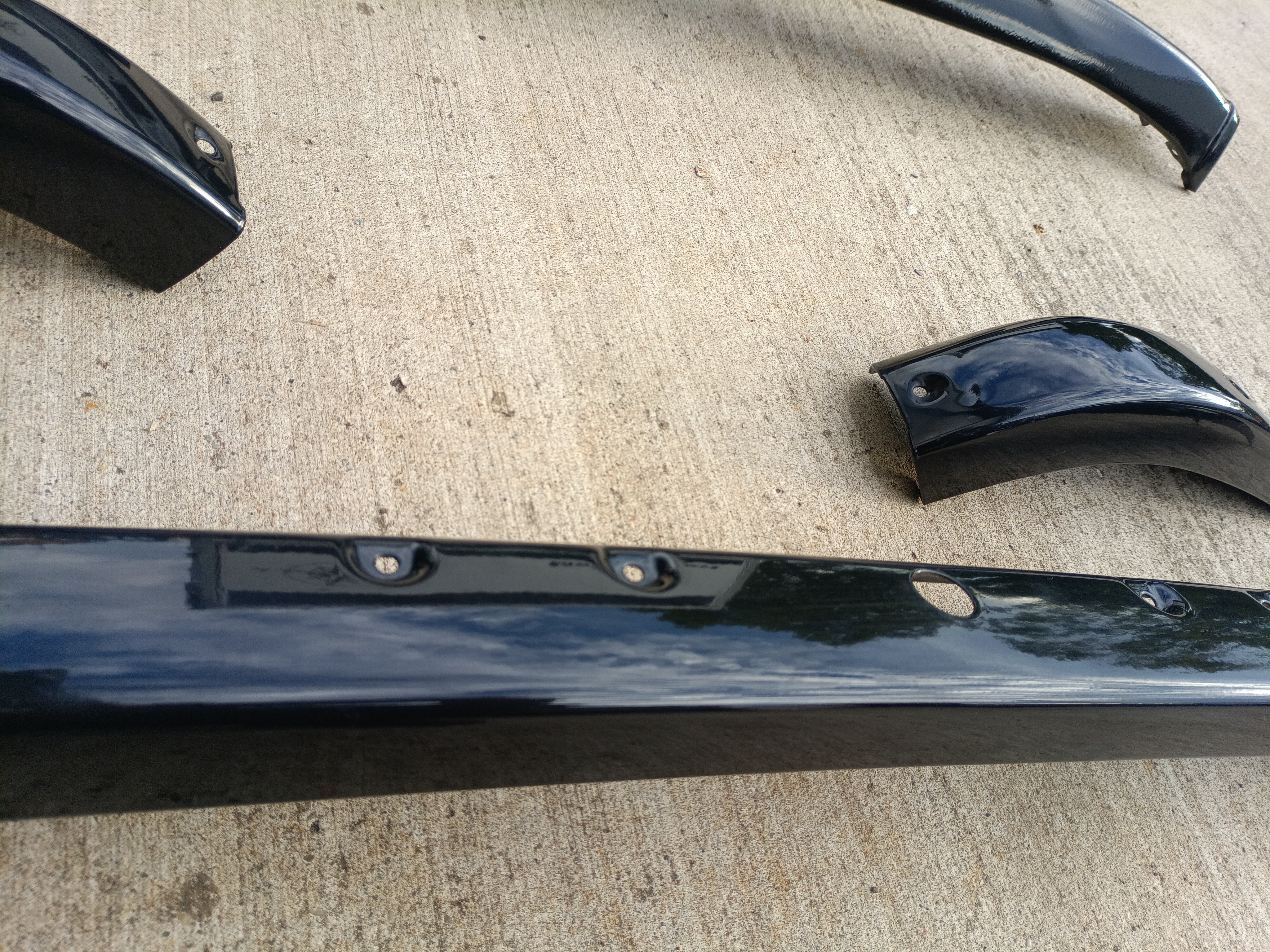 Stoßstange Set vorne und hinten schwarz Wartburg 353W Frontkühler