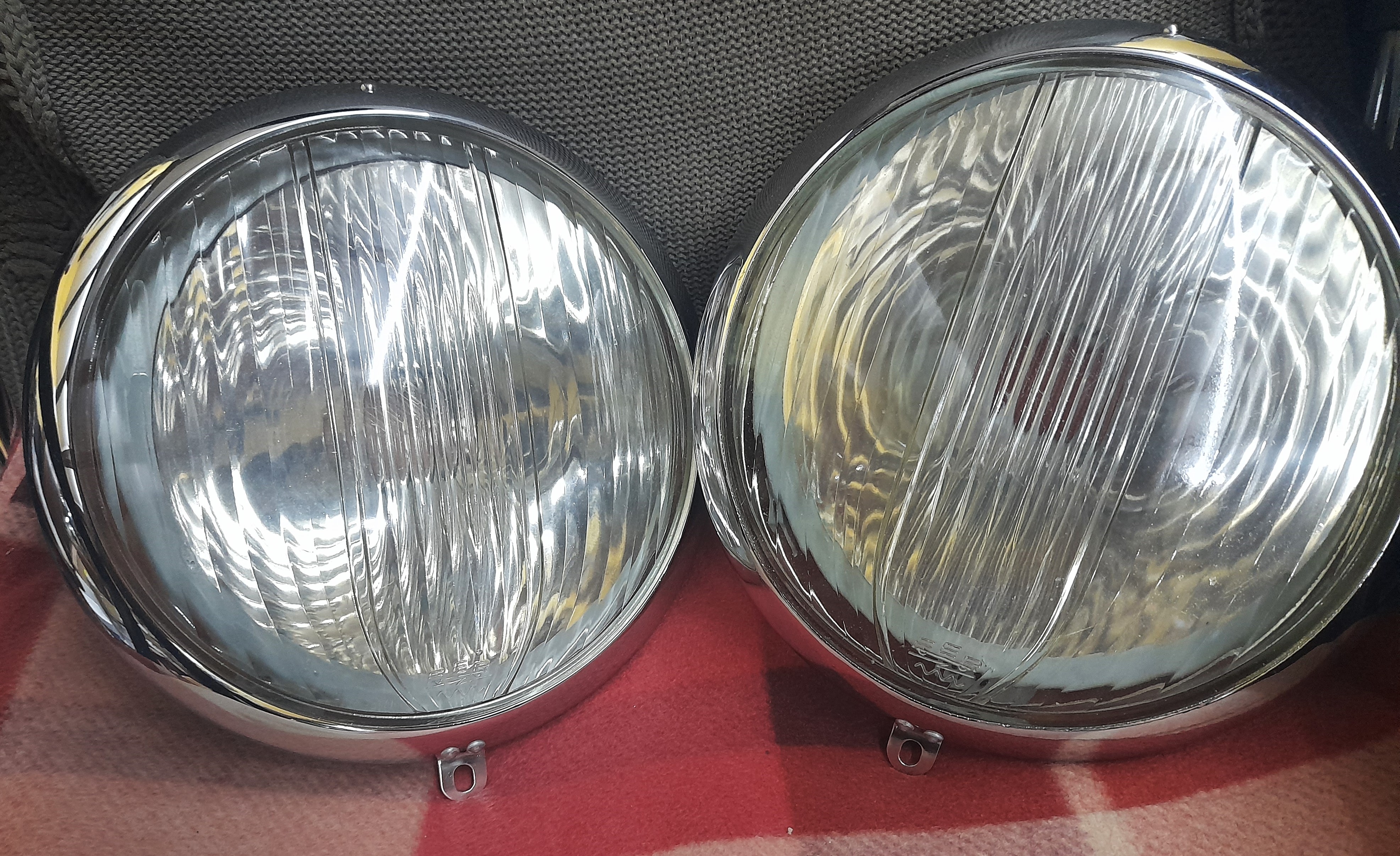 Scheinwerfer FER 220 mm BMW EMW 340 327