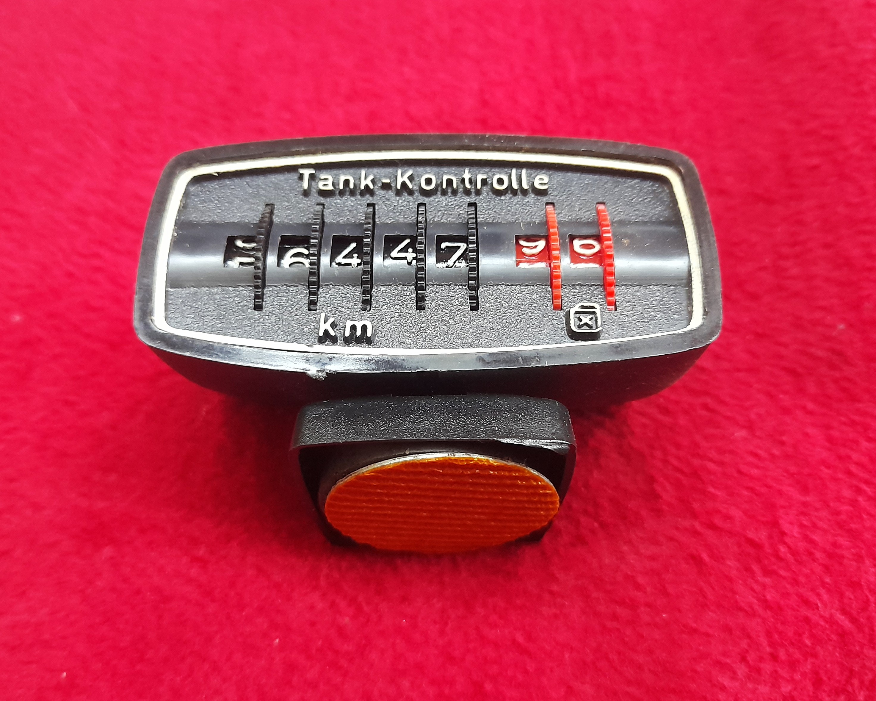 Kilometerzähler , km-Zähler , Tankkontrolle Oldtimer