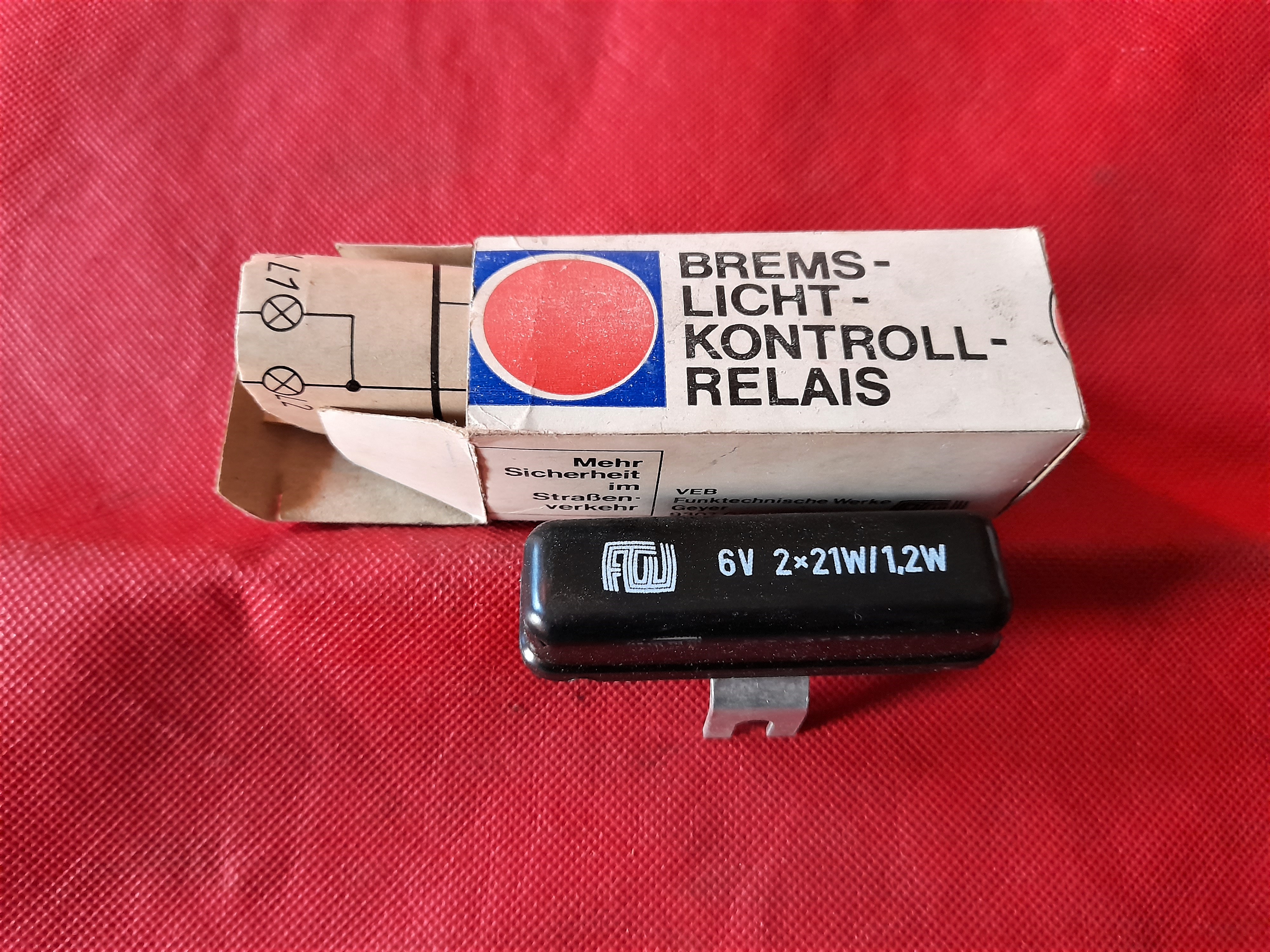 Bremslicht Kontroll Relais 6V 2x21W / 1,2W