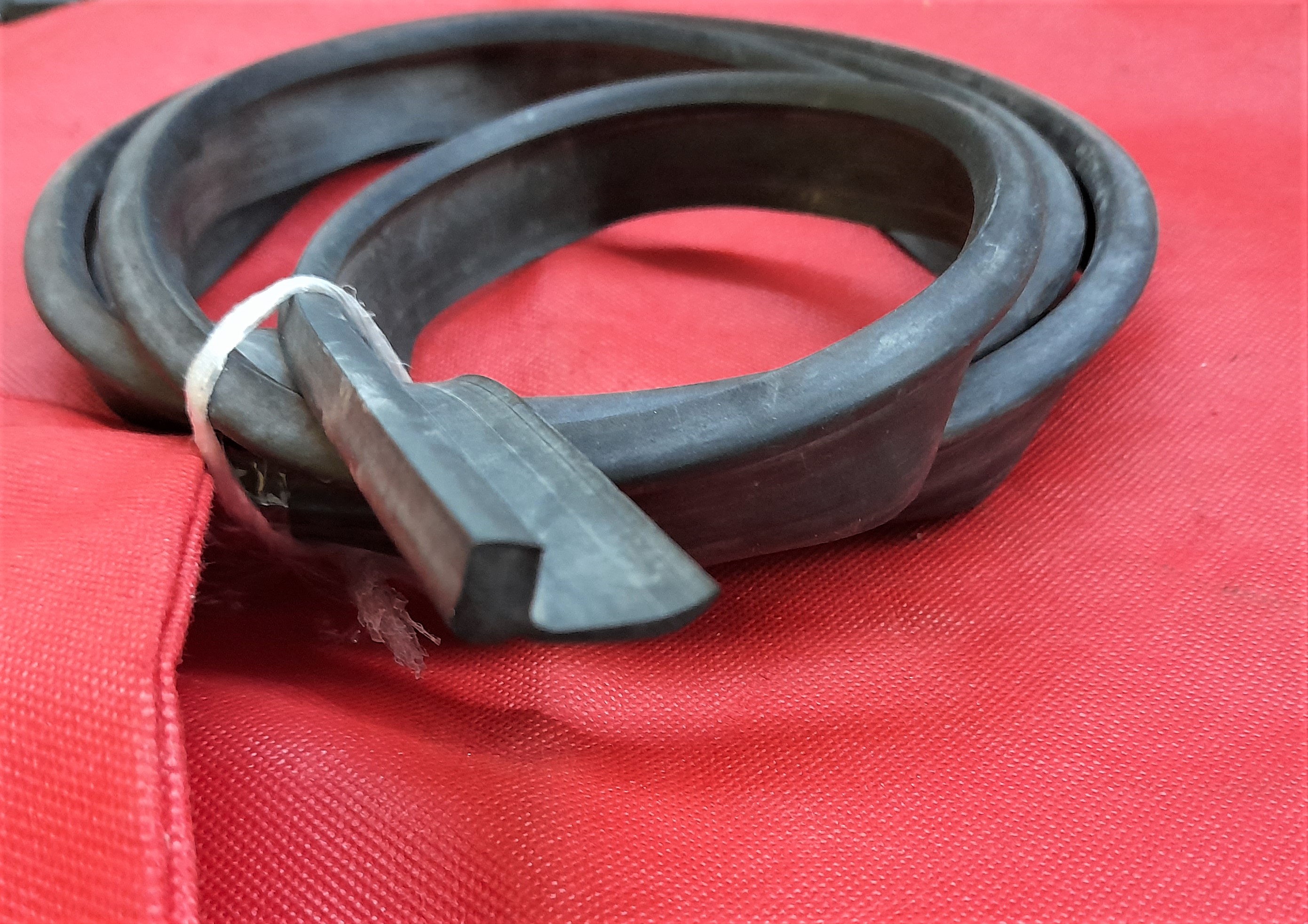 Abstreifgummi Türscheibe Wartburg 311 Cabrio Coupè EMW BMW 327 AWZ P70 Coupe IFA F9 Cabrio F8 Cabrio