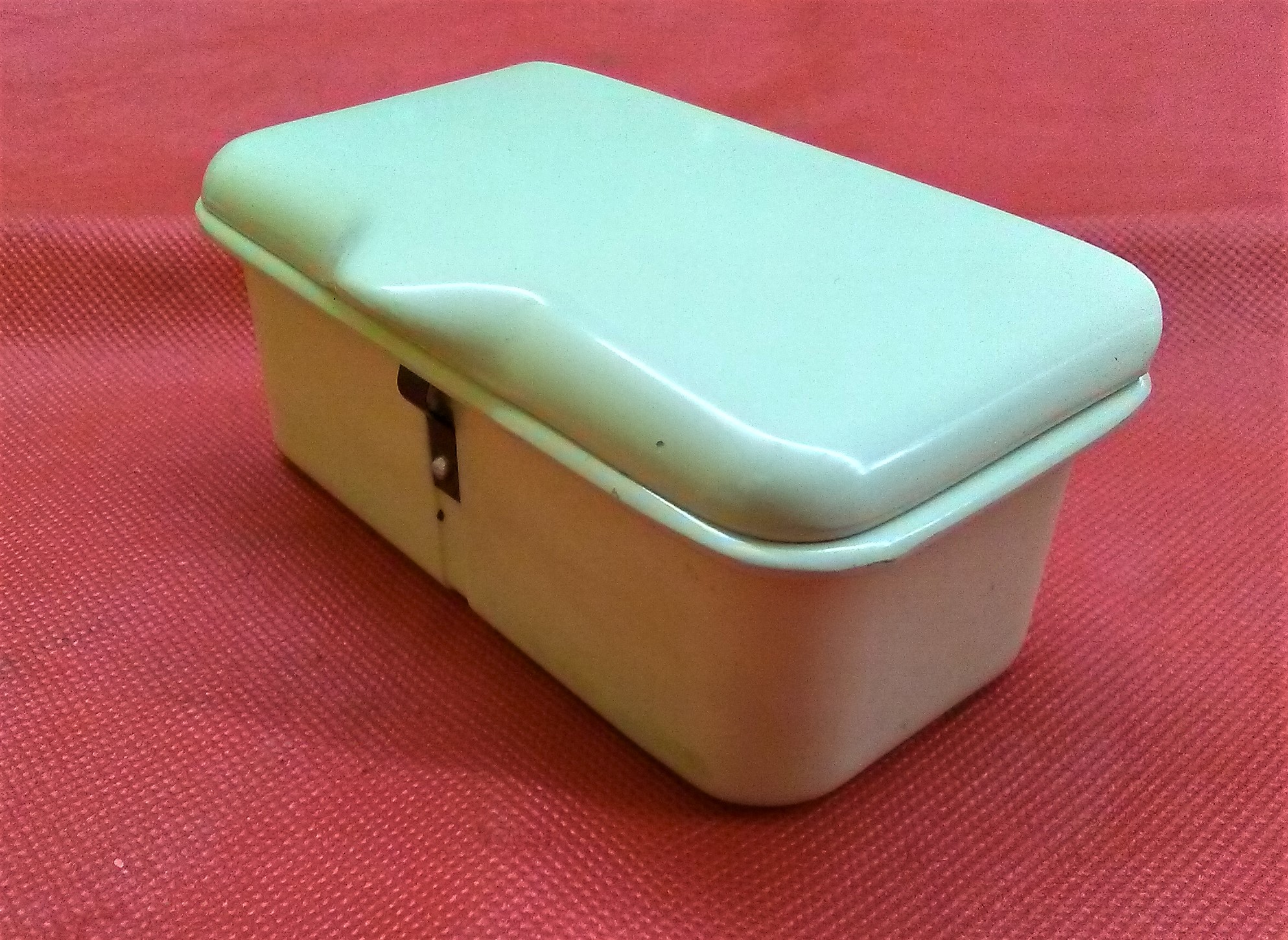 Aschenbecher Elfenbein Wartburg 311 312 Trabant 500 600 Barkas B1000