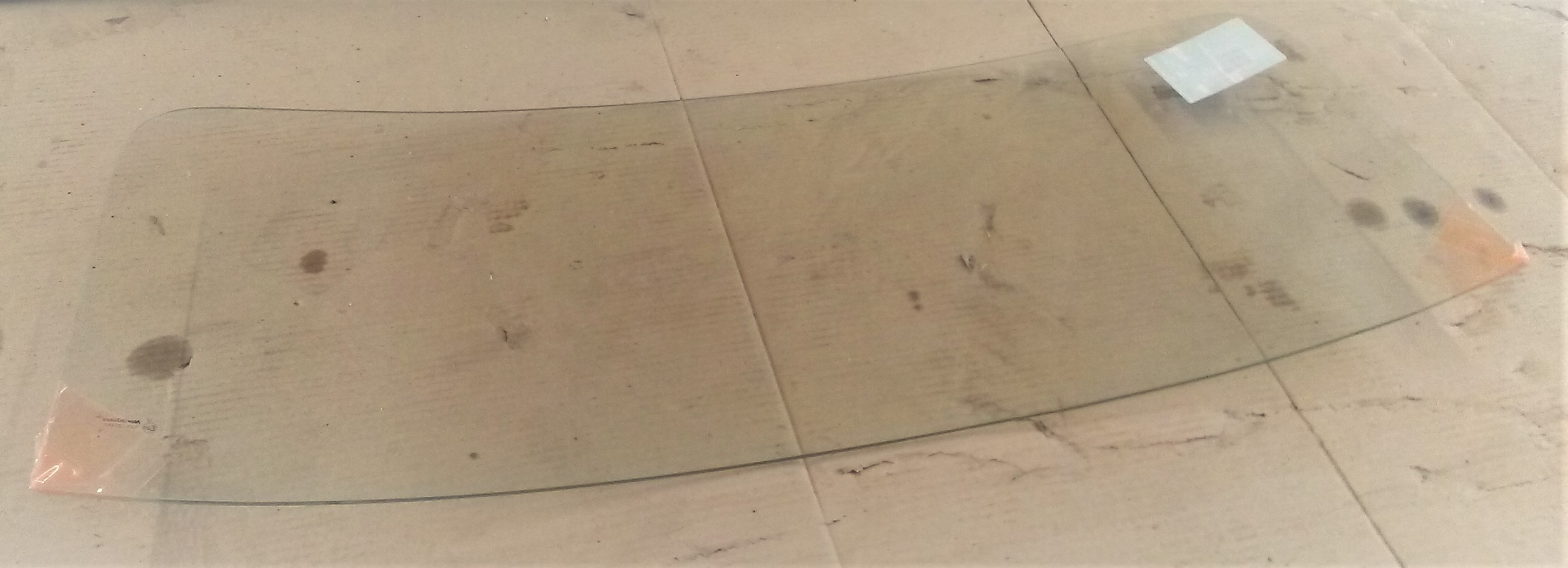 Scheibe ,  Frontscheibe Wartburg 311 312