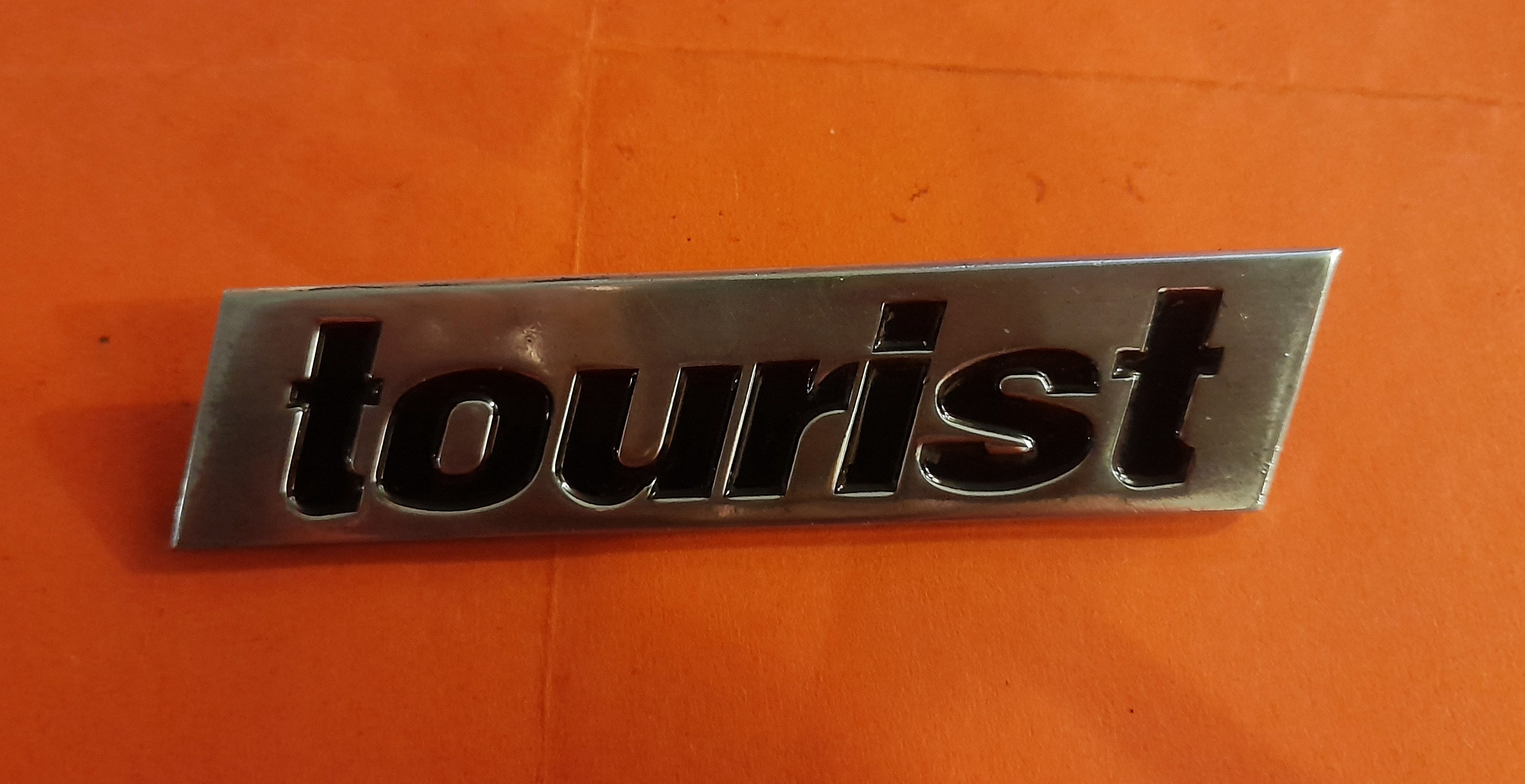 Emblem , Schriftzug "tourist"  Wartburg 353