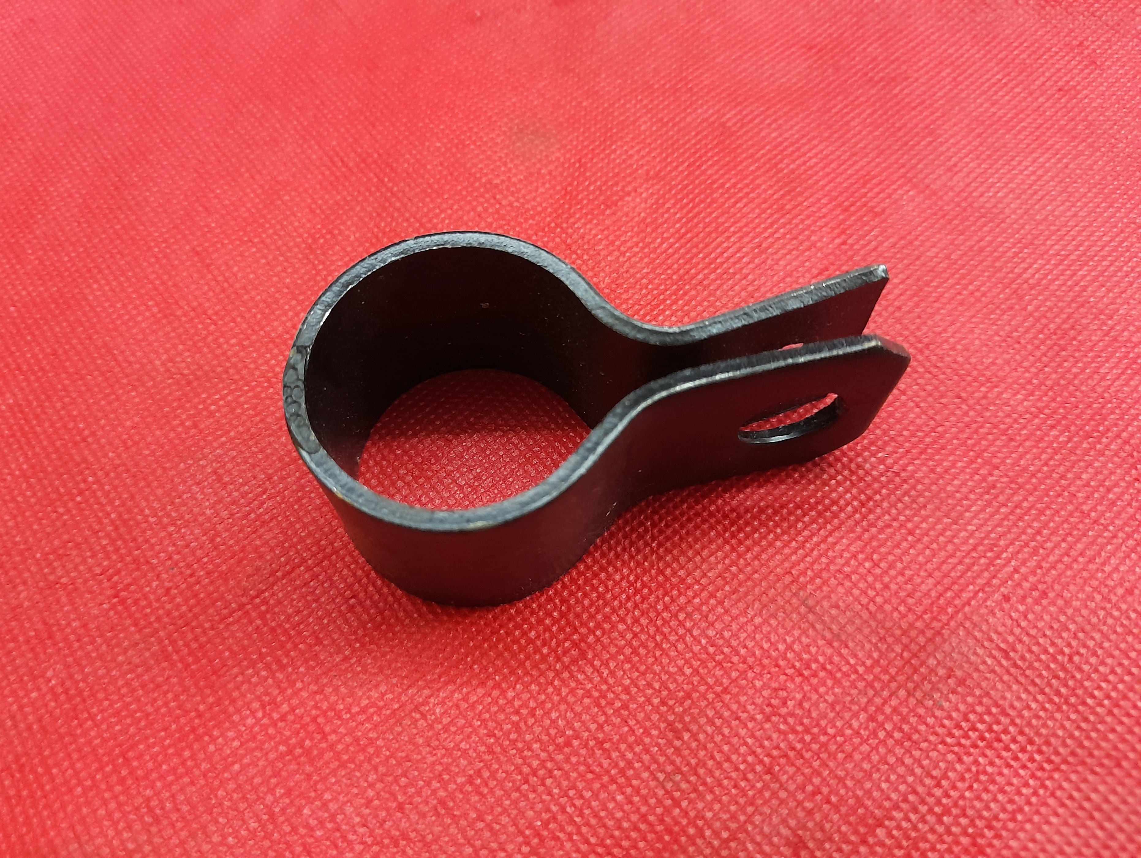Befestigungsschelle  Stabilisator  am Querlenker HA  Wartburg 312 353