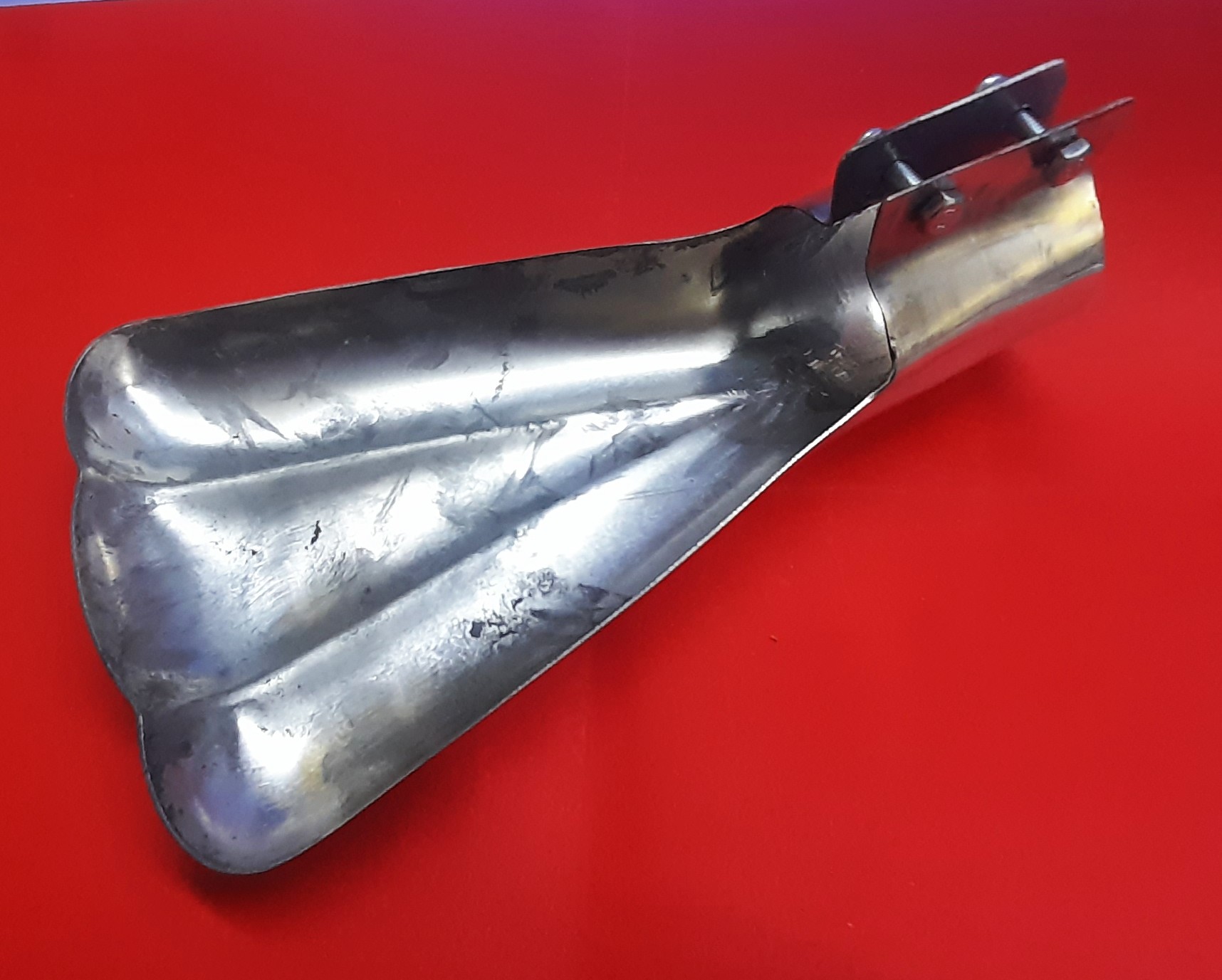 Auspuffkralle Auspufftatze Auspuffblende Wartburg Trabant Barkas IFA DDR Oldtimer