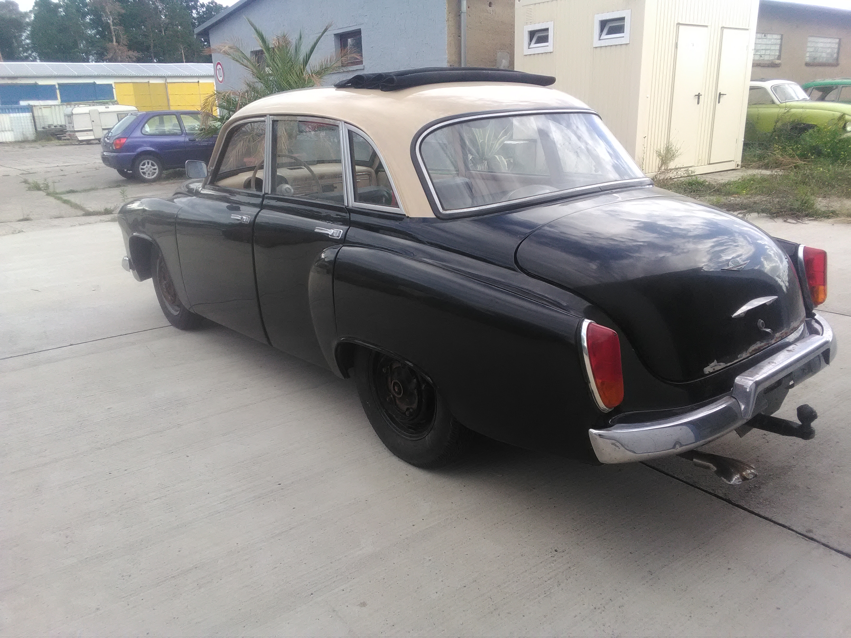 Wartburg 311 mit Faltdach 1959 Oldtimer