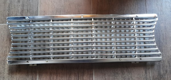 Chrom Grill Kühlergrill Frontmittelteil Wartburg 353