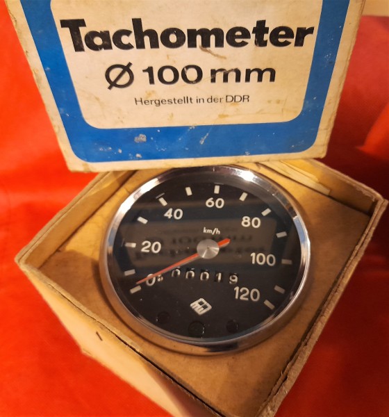 Tachometer 120 km/h