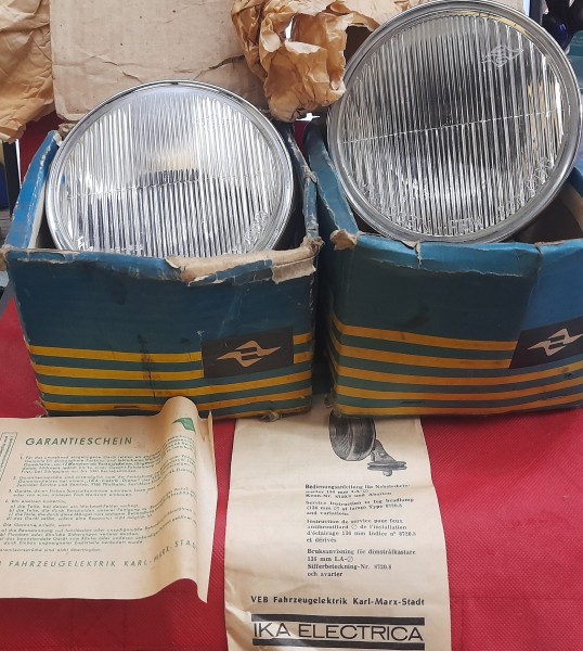 Nebelscheinwerfer Trabant Wartburg Robur Barkas B 1000 IFA W50