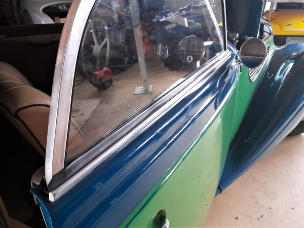 Fensterschachtleiste Wartburg 311 Coupe / Cabrio , EMW 327
